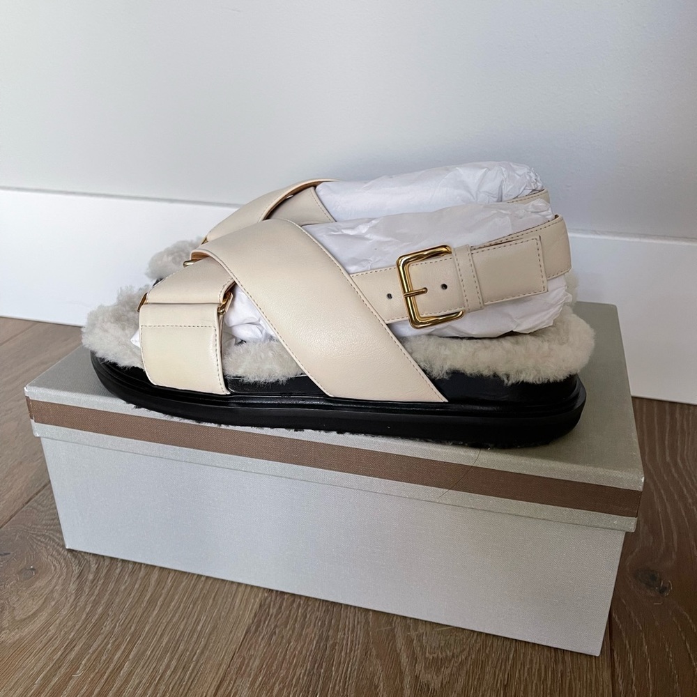 Marni Fussbett Shearling sandal in White